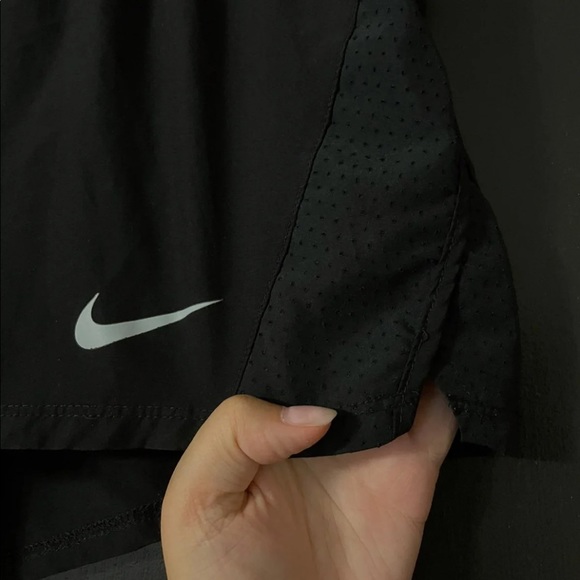 Nike Dri-Fit Shorts - Picture 3 of 3